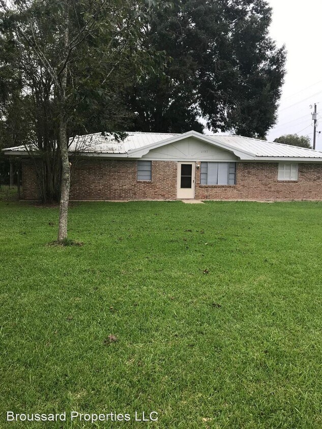 2727 W Gloria Switch Rd, Carencro, LA 70520 House Rental in Carencro