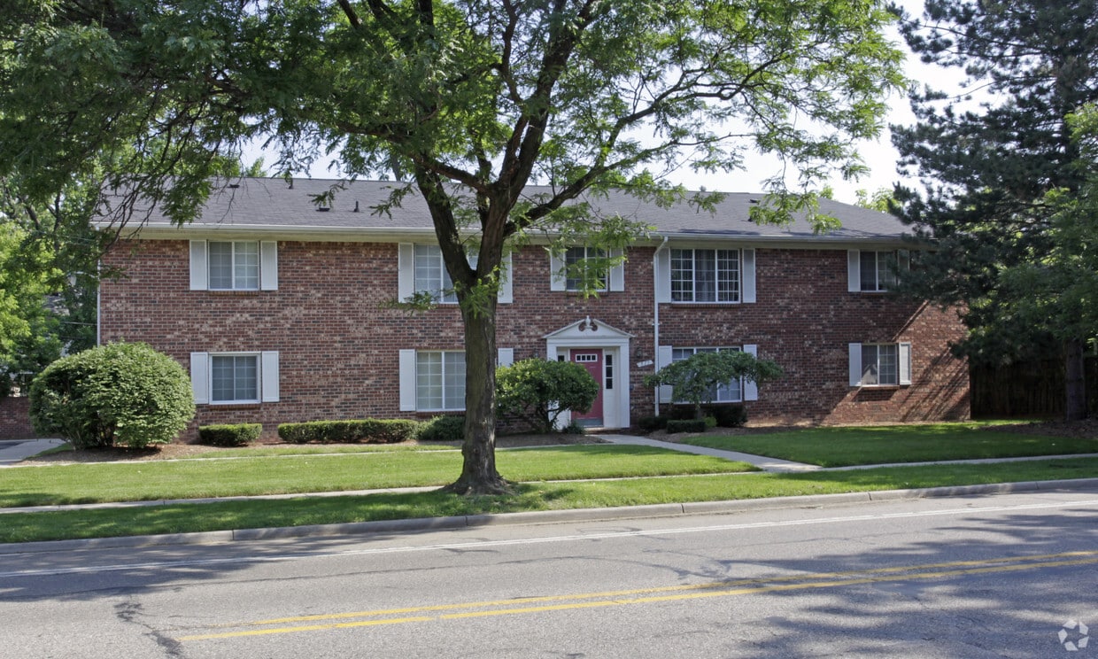 Primary Photo - 575 E Lincoln St