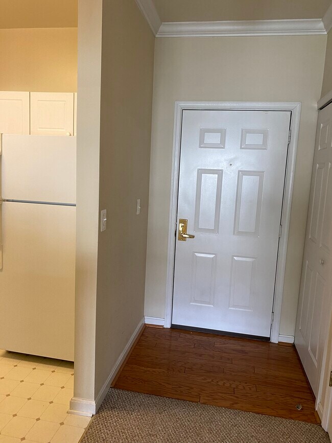 Wood Floors At Entrance - 4551 Strutfield Ln