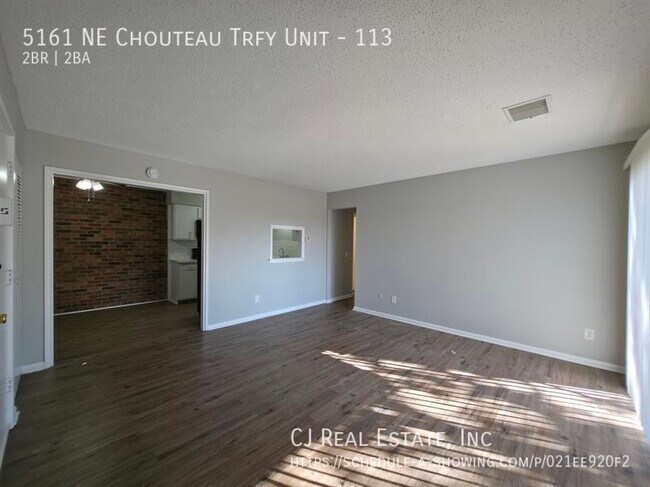 Foto del edificio - 5161 NE Chouteau Trafficway