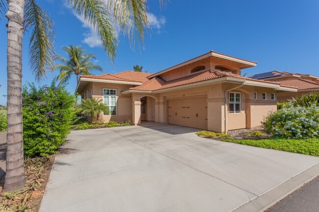 Foto del edificio - Gorgeous free standing luxury Hokulani Golf Villa fully furnished 3/2.5 for rent