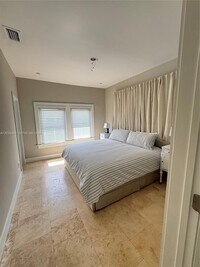 2434 SW 15th St