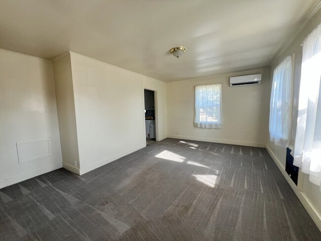 Building Photo - 13799 Myers Ln S