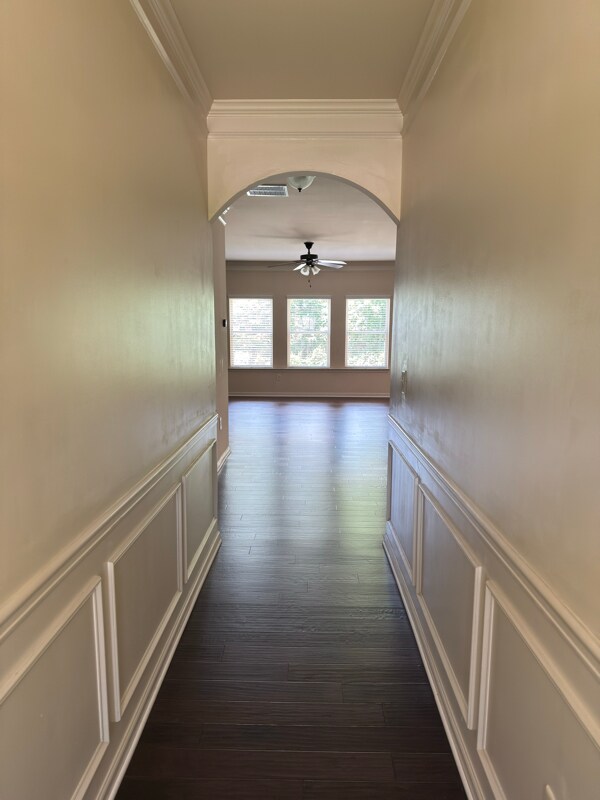 Building Photo - 578 Pine Ln
