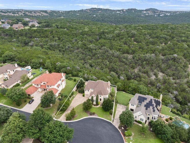 Foto del edificio - 121 Burgess Ln