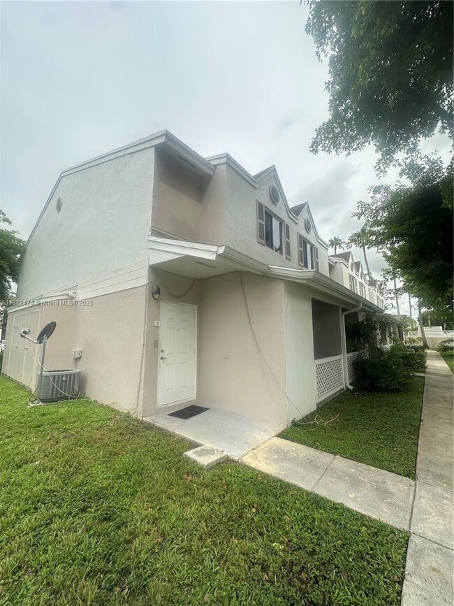 Building Photo - 17455 NW 67th Ct