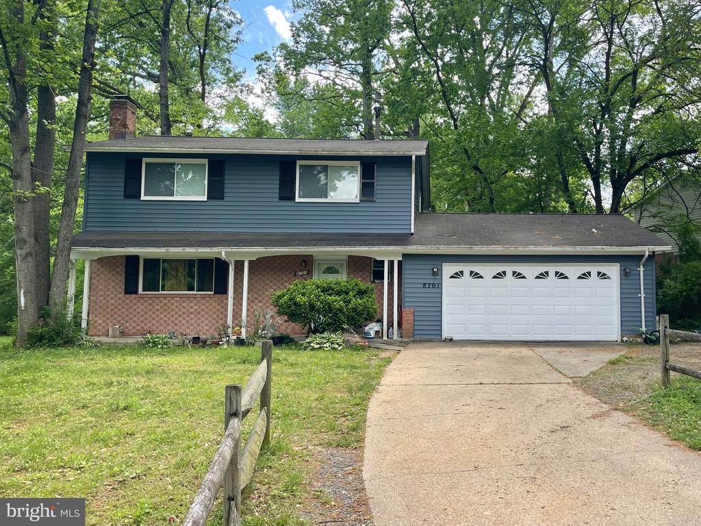 Foto principal - 8701 Parliament Dr