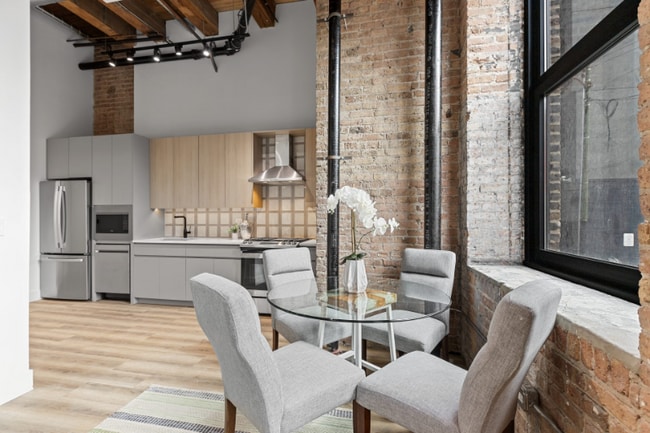 Building Photo - 155 W Ohio St