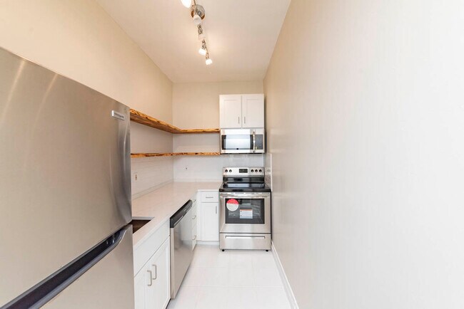 Foto del edificio - 4145 N Milwaukee Ave