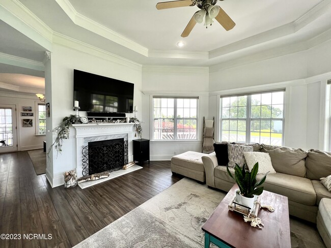 Building Photo - 100 Calcos Ct