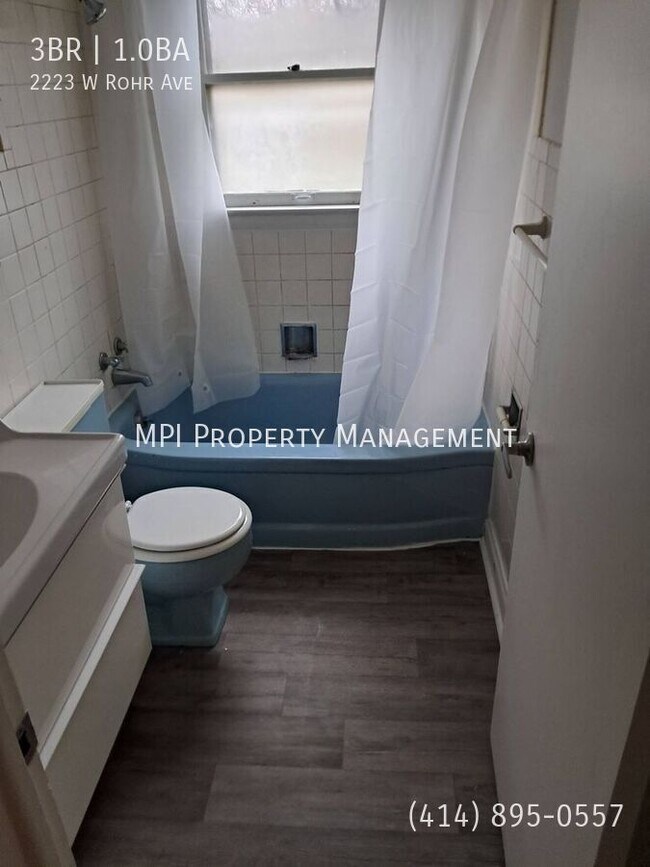 Foto del edificio - 2223 W Rohr Ave