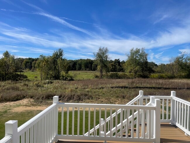 Foto del edificio - 8233 Moonlight Creek Ln