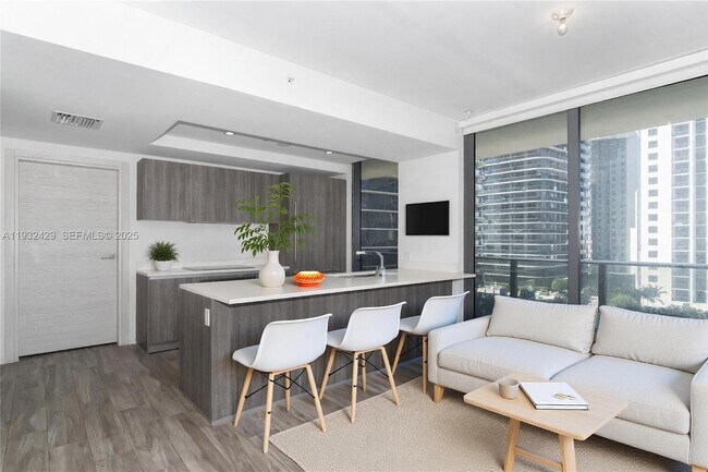 Building Photo - 801 S Miami Ave