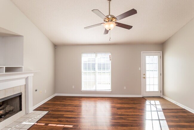 Foto del edificio - 7896 Nature Walk Dr