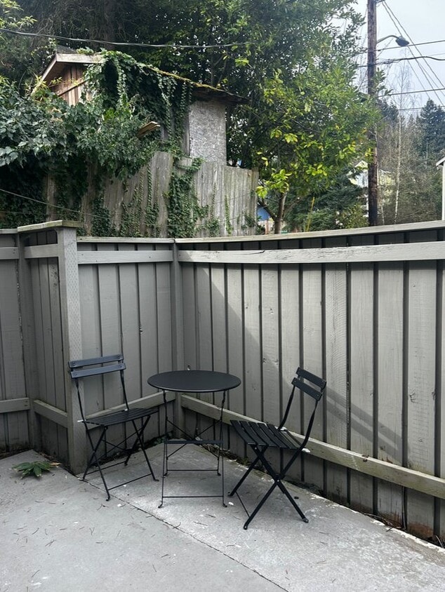 Photo - 5446 30th Ave SW (Seattle, WA)