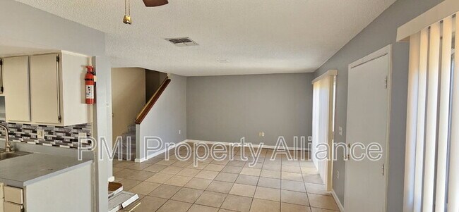 Foto del edificio - 1720 Potomac Ct