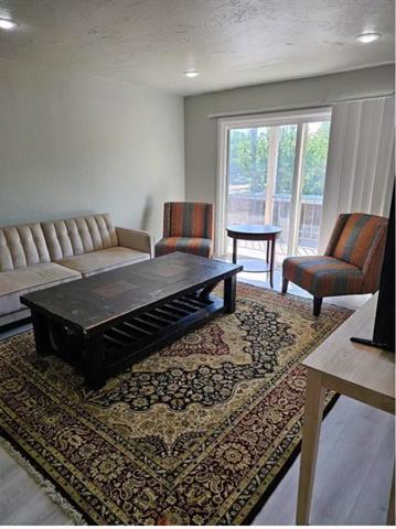 Foto del edificio - 5303 Fleetwood Oaks Ave