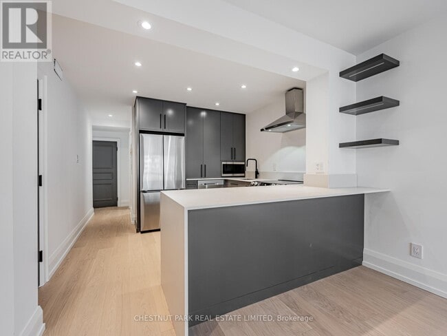 Photo du bâtiment - 607 Huron St