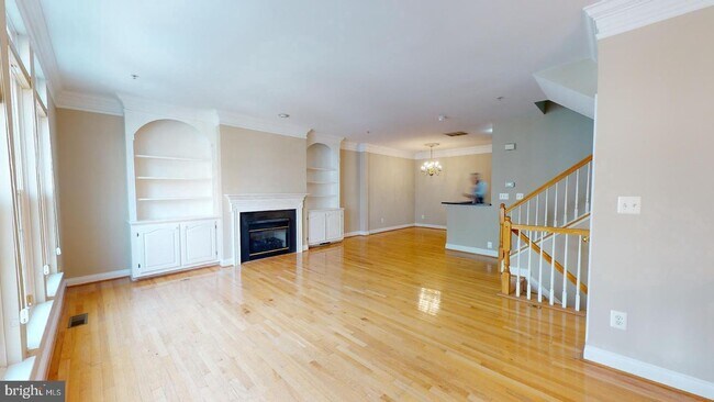 Foto del edificio - 5114 Vos Ln