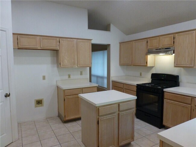 Building Photo - 10904 Redgate Ln