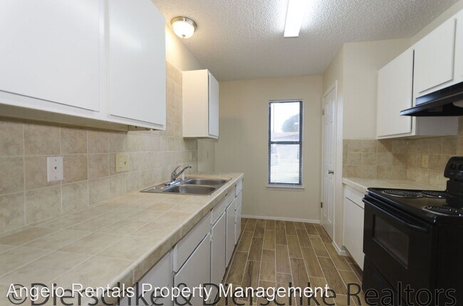 Building Photo - 3 br, 2 bath House - 830 Van Zandt