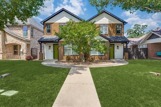 Building Photo - 3127 Lubbock Ave