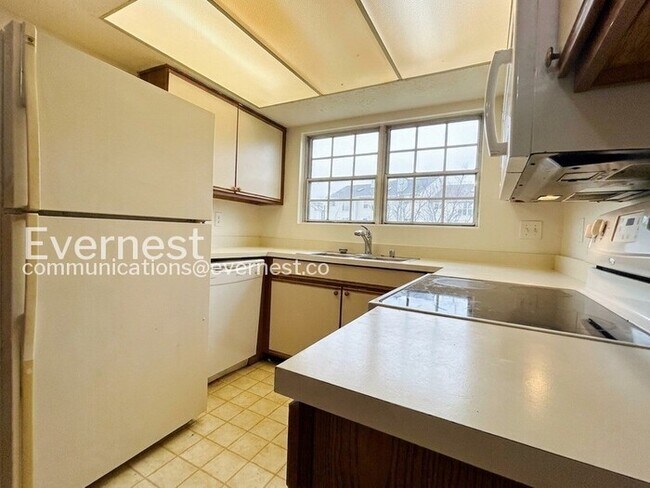 Foto del edificio - 107 Prosperity Ave SE