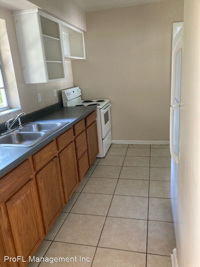 Foto del edificio - 3 br, 1 bath House - 1126 Gerona Ave