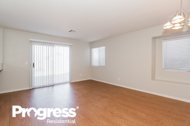 Building Photo - 2110 Big Boulder Dr