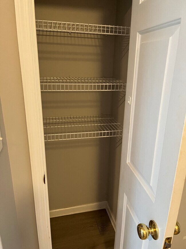Pantry - 3512 Sweetwater Blvd