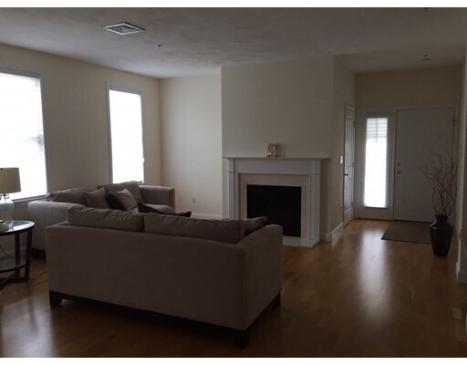 Building Photo - 48 Seven Springs Ln