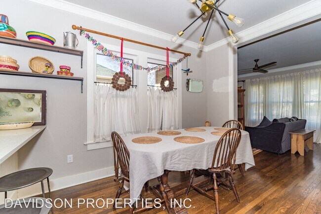 Foto del edificio - 3 br, 2 bath House - 204 Abiso Ave