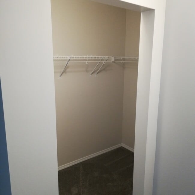 Building Photo - 1179 Summerside Dr SW