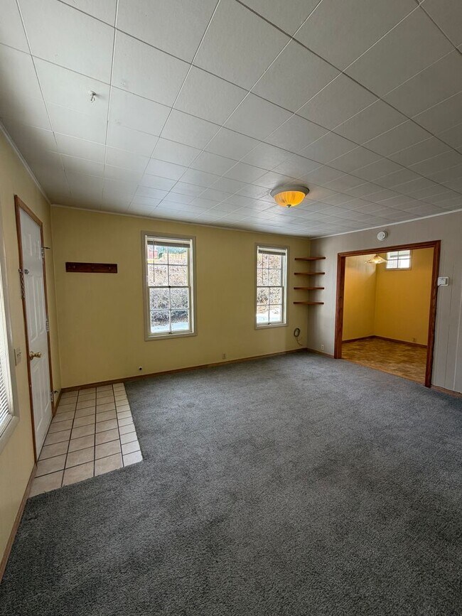 Foto del edificio - Hard to find 1 bdrm, 1 bath house close to OIT and Sky Lakes Medical Ctr