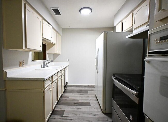 Foto del edificio - 10622 Hillcroft St