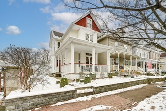 Building Photo - 1090 Michigan Ave