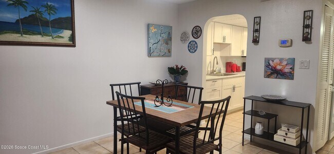 Foto del edificio - 520 Palm Springs Blvd