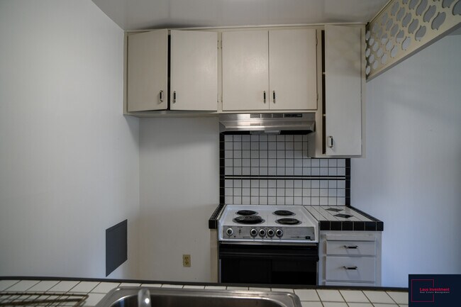 Cocina - 125 Palm Ave