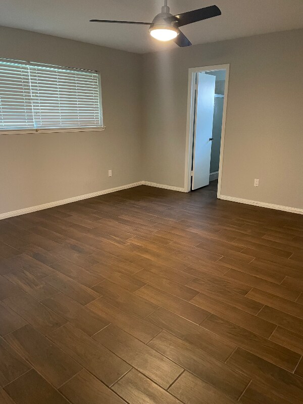 Foto del edificio - 1904 Lazy Creek Ln