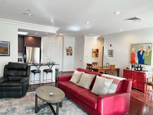 Foto del edificio - 629 Hammond St