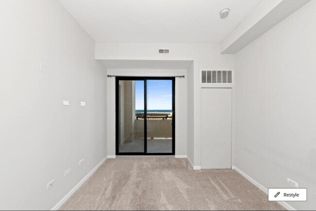 Building Photo - 2 bedroom in Chicago IL 60605