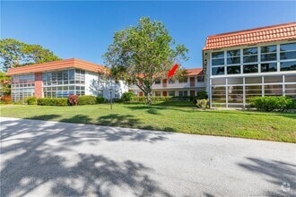 Building Photo - 2600 SE Ocean Blvd