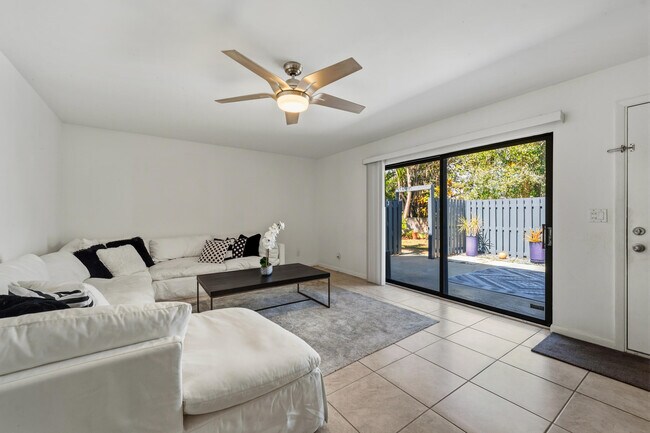 Foto del edificio - 3852 Jefferson St