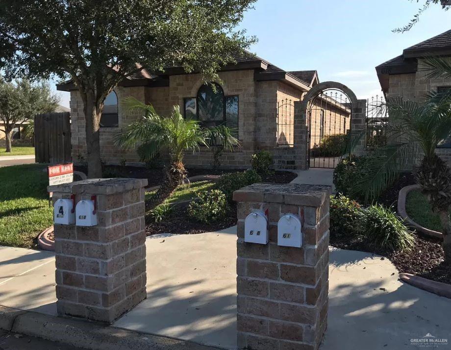 Primary Photo - 12 DFW Dr