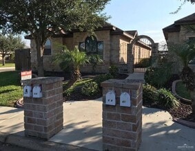 Building Photo - 12 DFW Dr