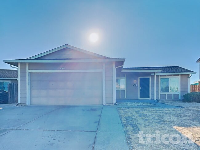 Building Photo - 607 Placer Ln