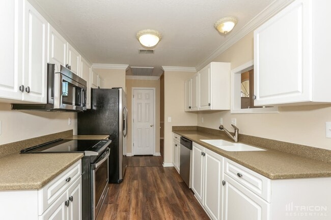Building Photo - 9 Big Horn Ct