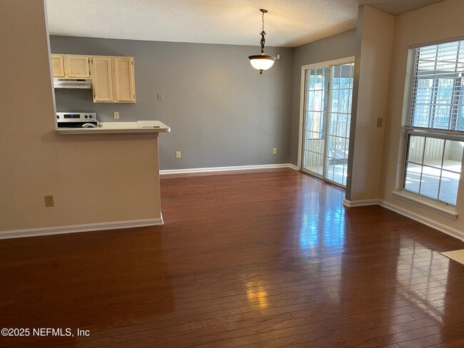 Building Photo - 7759 Spring Branch Dr N