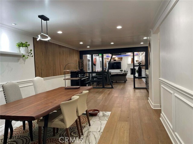 Building Photo - 2231 Meyer Pl