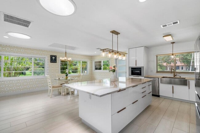 Foto del edificio - 5516 Colbright Rd